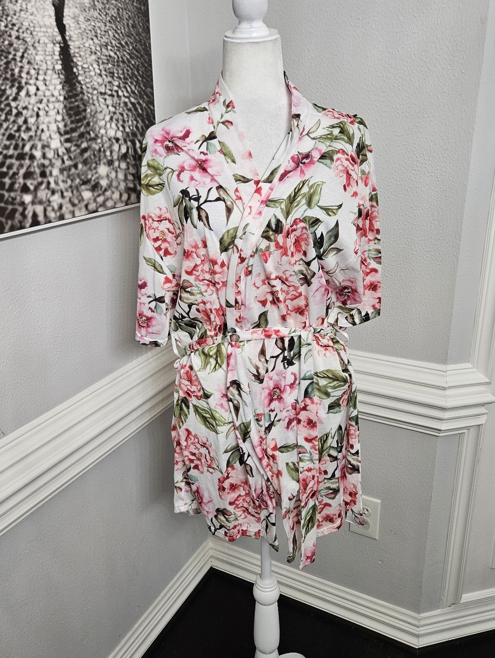 Show Me Your Mumu Floral Belted Robe/Kimono Garden of Blooms White Pink One Size - Picture 4 of 8